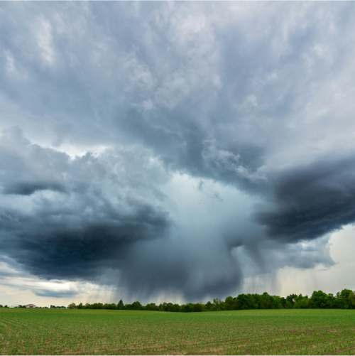 paysage avec gros nuages